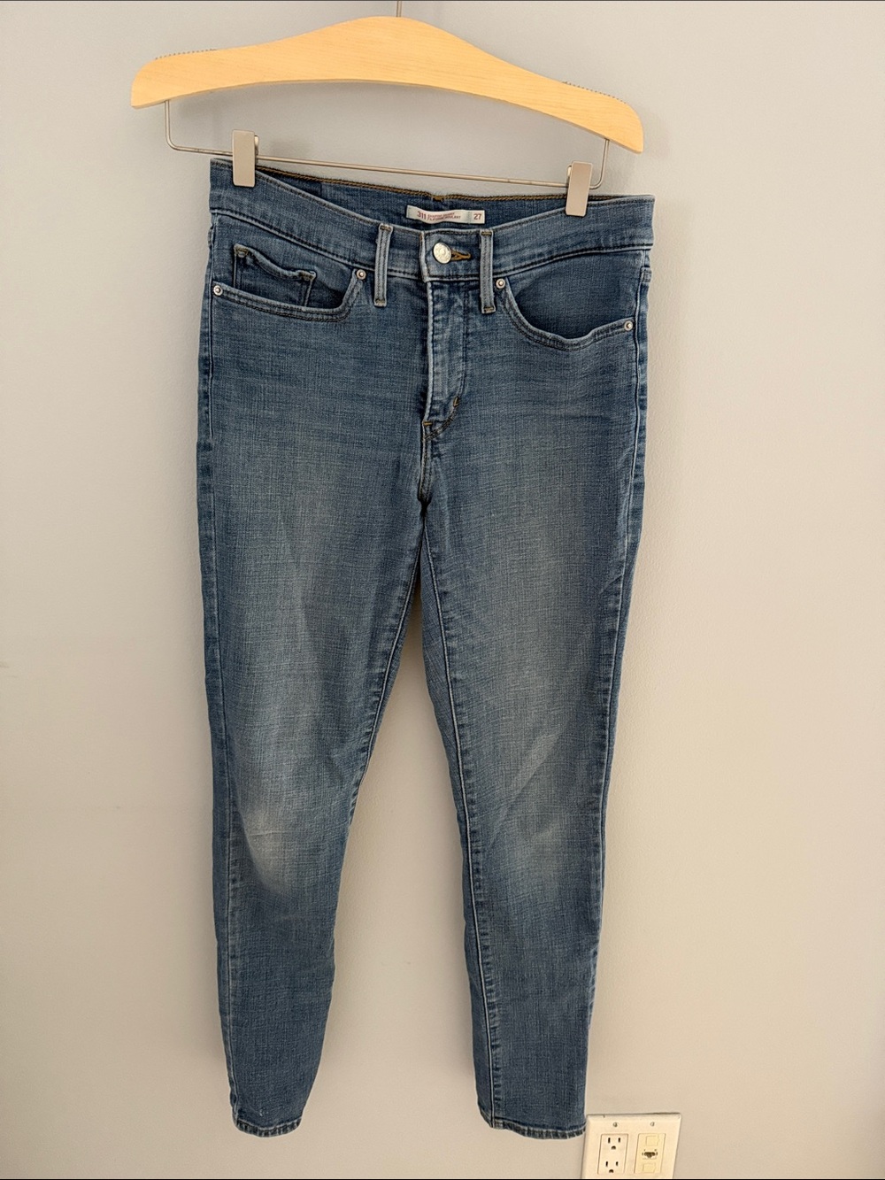 Women's Levi’s 311 shaping skinny jeans